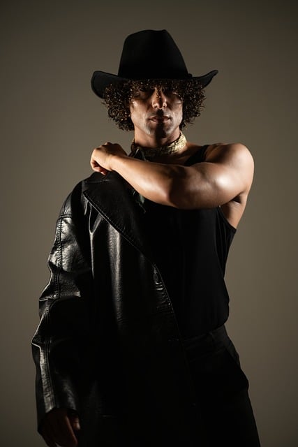 시선을 사로잡는 권은비의 워터밤 스타일링