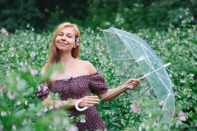 다이소 투명우산, 왜 이렇게 인기 많을까요?