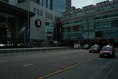 U+ 수원 권선구 직영점 어디에 있을까요?