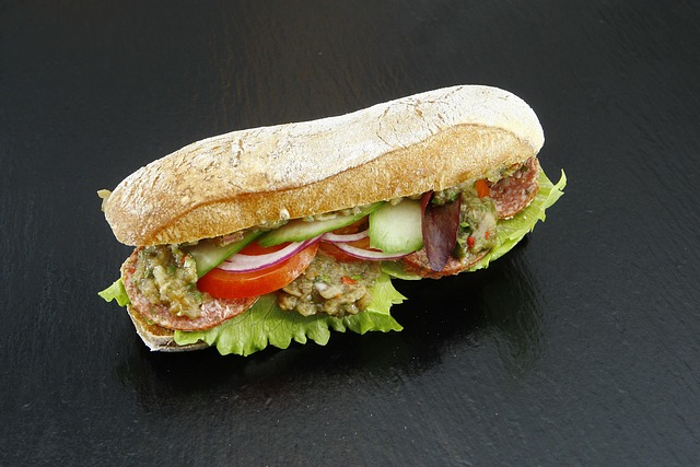 오이 샌드위치: 깔끔하고 상큼한 기본 맛의 매력