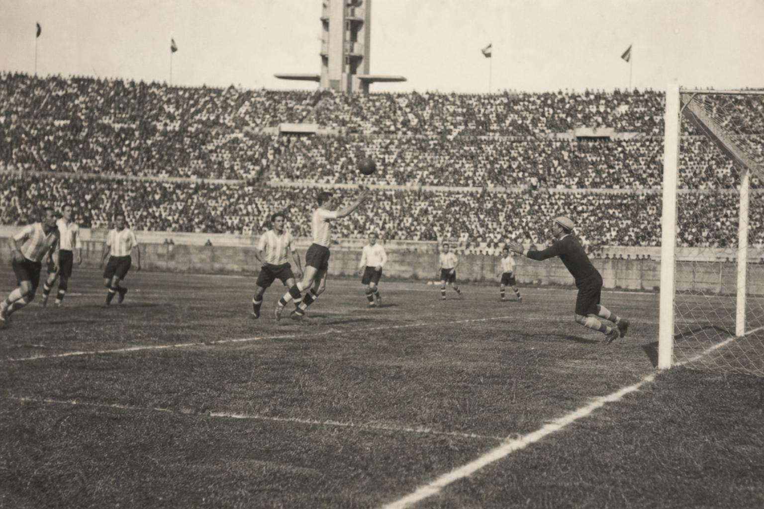 축구 역사의 시작: 1930년 우루과이 월드컵