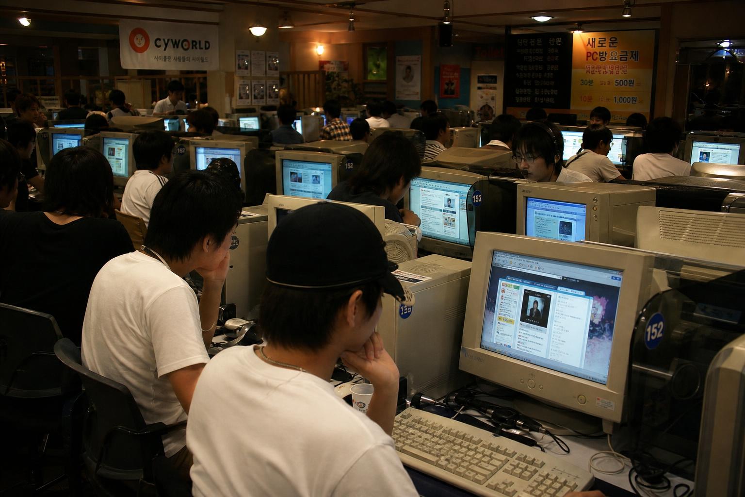 국민 SNS의 전성기: 1천만 명이 사랑한 미니홈피