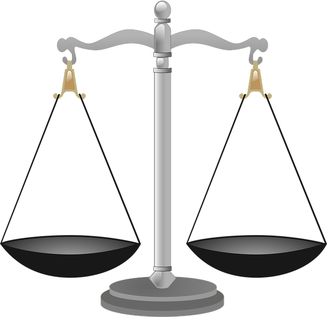 전통 온톨로지와 팔란티어 온톨로지의 차이점