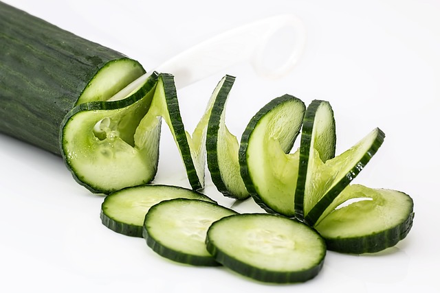 오이냉국, 어떤 재료가 들어가고 몸에 좋을까요? 🥒
