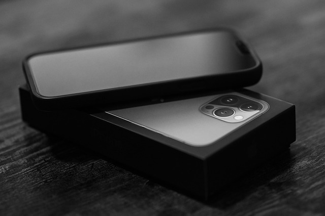 더 얇고 예뻐진 아이폰17프로 디자인과 색상