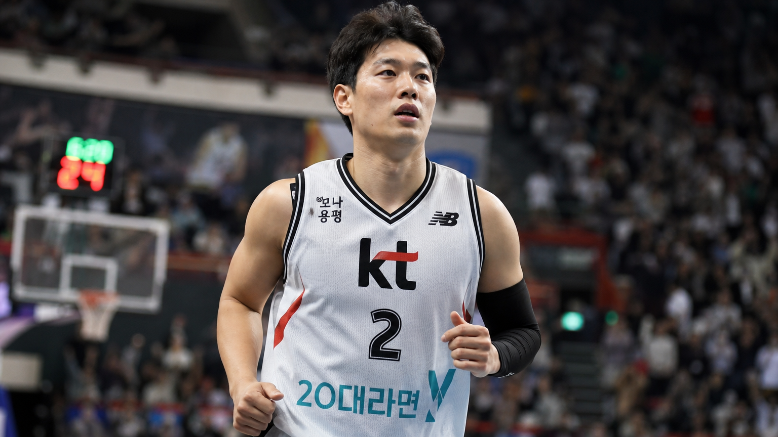 농구선수 최준용이 부상을 딛고 코트로 돌아오는 모습