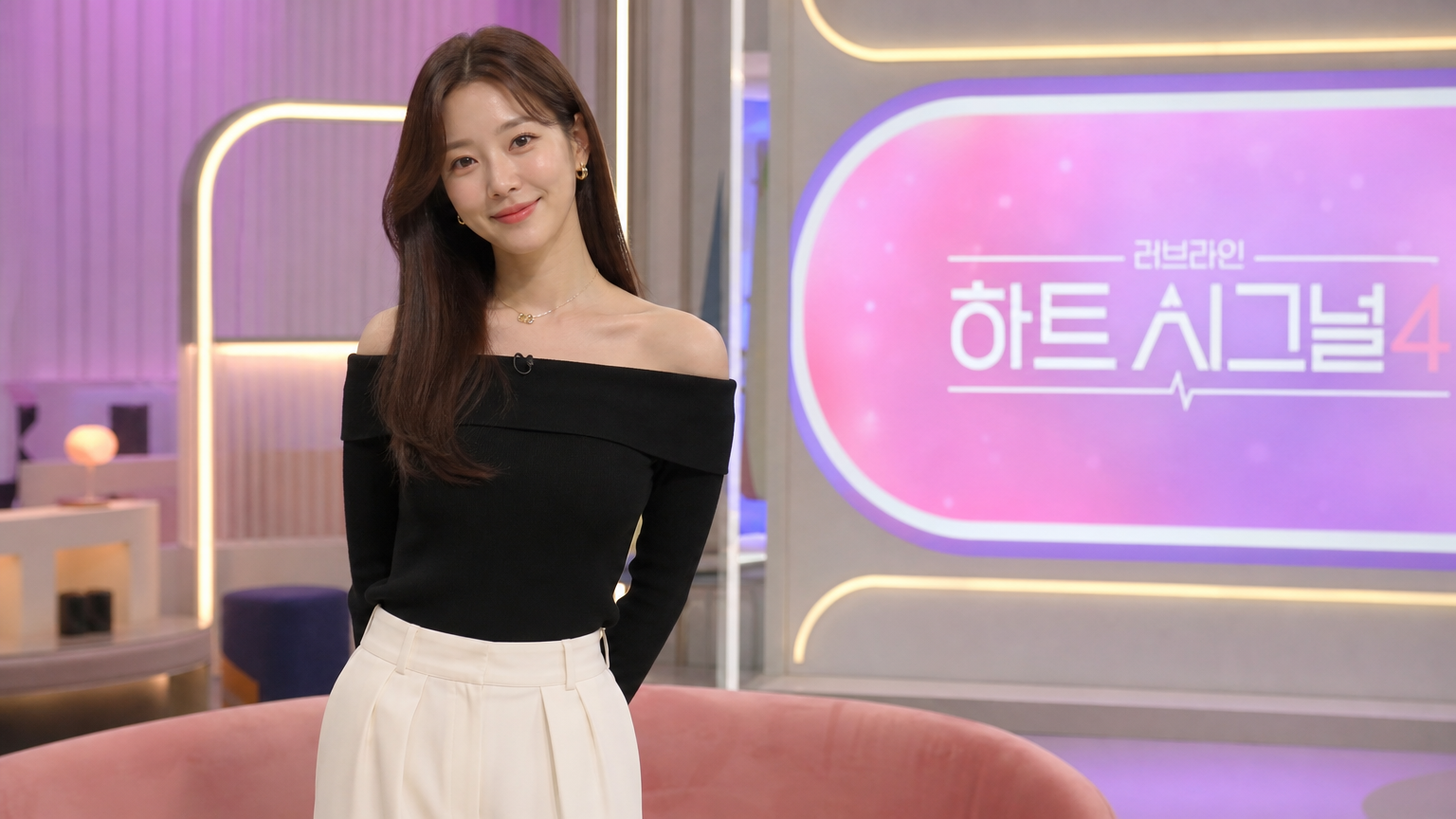세련된 의상을 입고 자신감 있게 서 있는 현대적인 여성