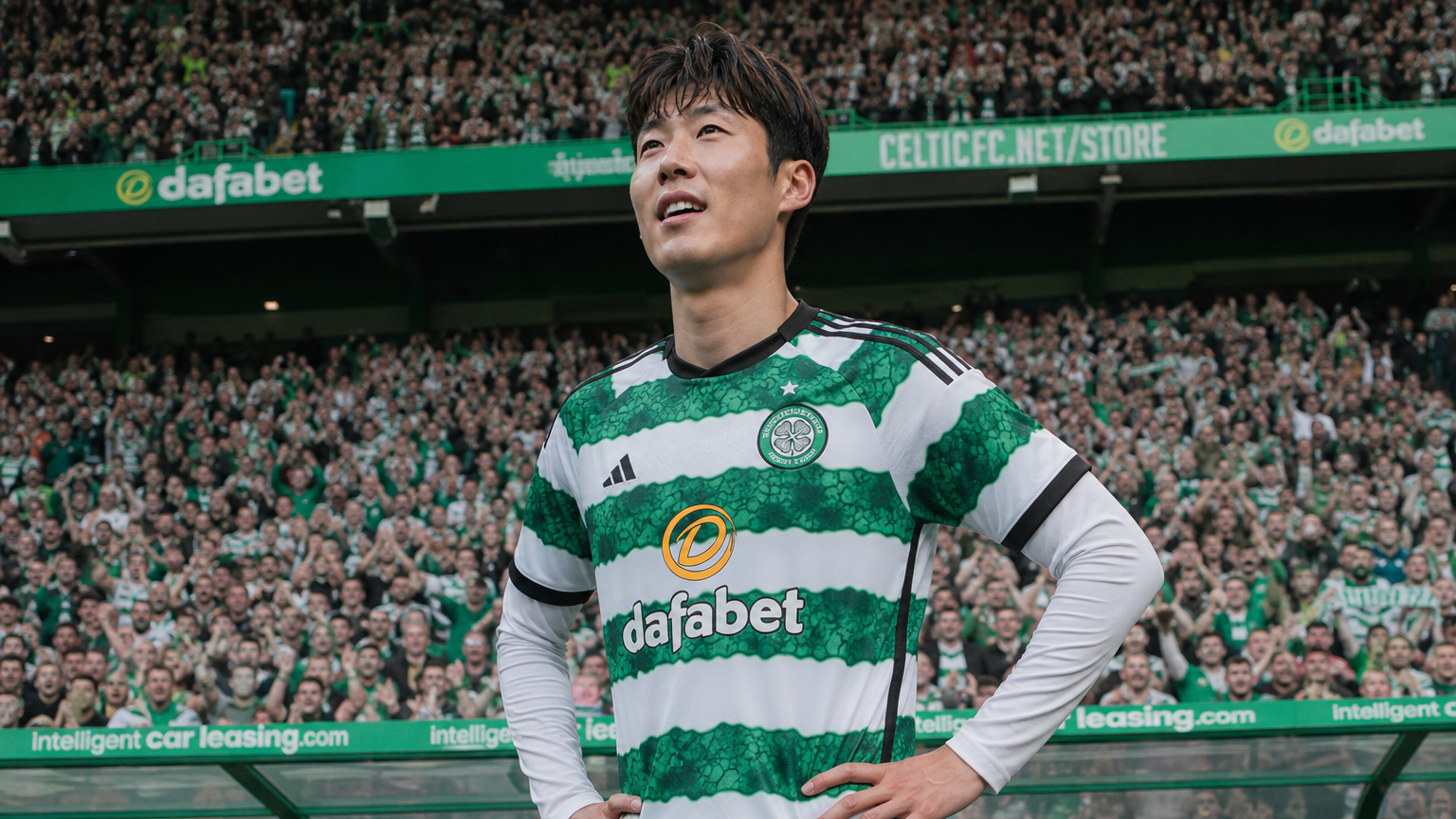 셀틱 유니폼을 입고 경기장에서 자신감 넘치는 모습의 축구 선수